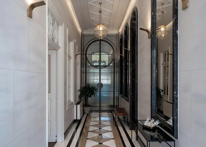 Argini Syros Hotel 5*